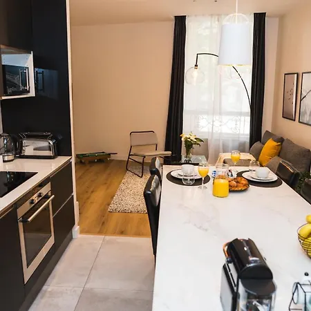 Le Huppe, Hypercentre, Proche Bastille, Wifi Illimite & Netflix Apartment
